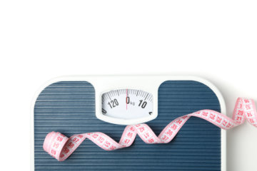 「体重計の不思議」朝より夜の方が痩せてるってほんと？パーソナルトレーナーが解説する正しい体重の測り方の画像